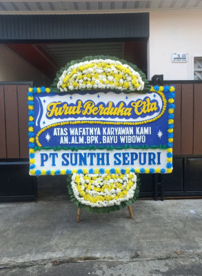Papan Bunga Duka di Gunungmanik